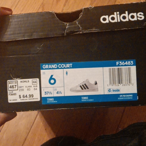 Adidas sneakers - Picture 9 of 11